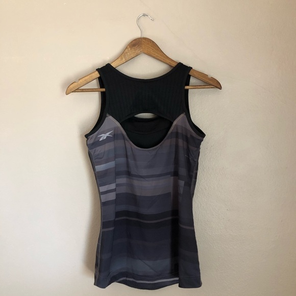 Reebok - Picture 5 of 5